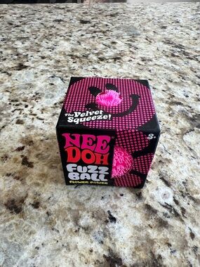 Fuzz Ball Kids Toy - Pink